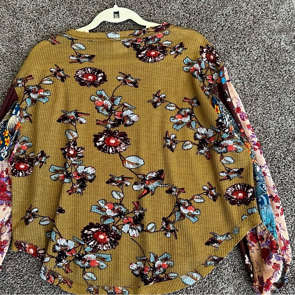 Oversized patchwork sleeve top - Picture 2 of 5